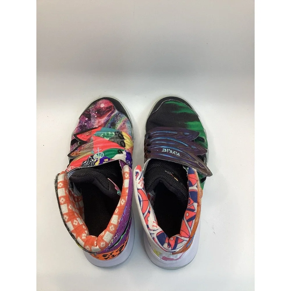 Size  1y- Nike Kybrid S2 Pineapple